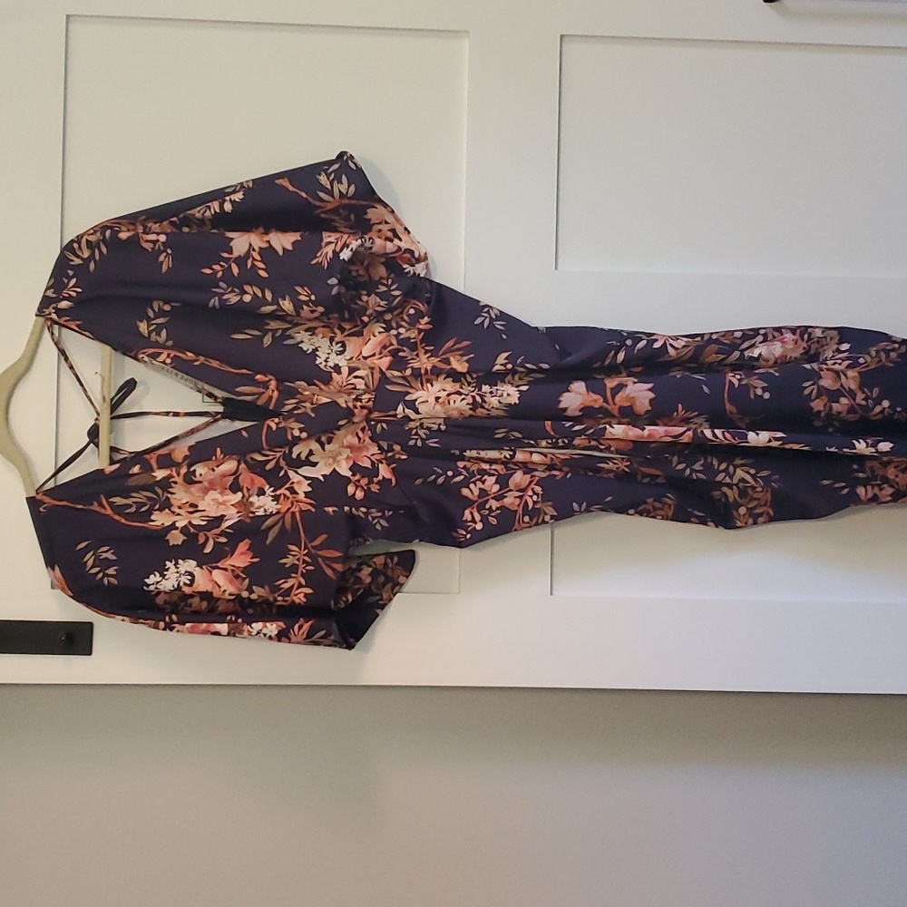 Hope & Ivy Navy Floral Dress